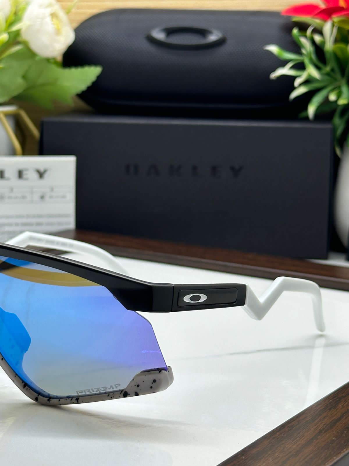 Oakley Bxtr Sports (Blue & Black) 🕶️