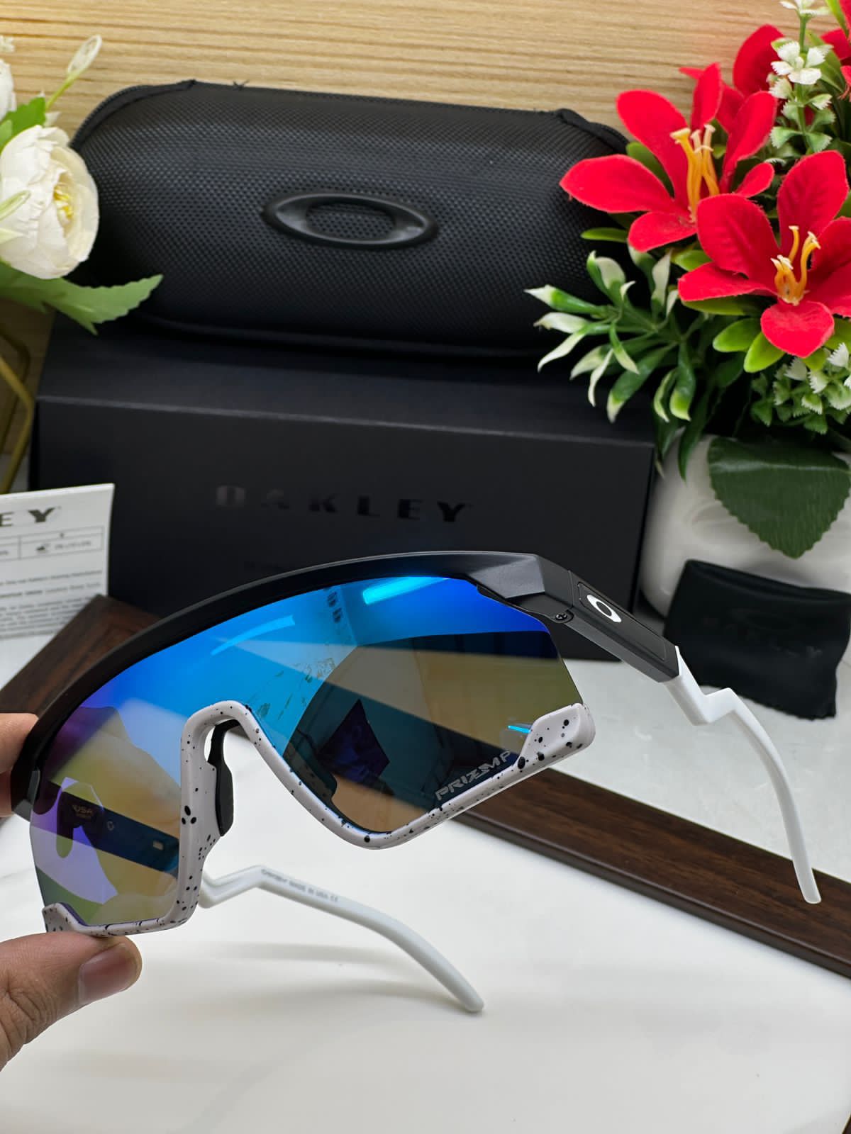 Oakley Bxtr Sports (Blue & Black) 🕶️