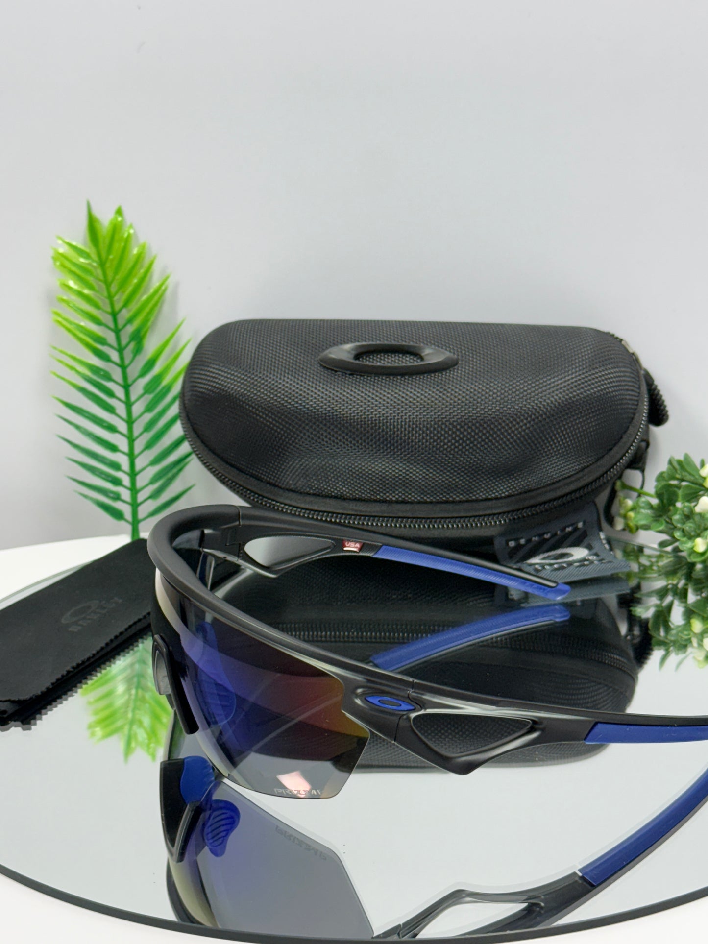 Oakley Sphaera Sports ( Blue & Black  )