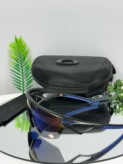Oakley Sphaera Sports ( Blue & Black  )