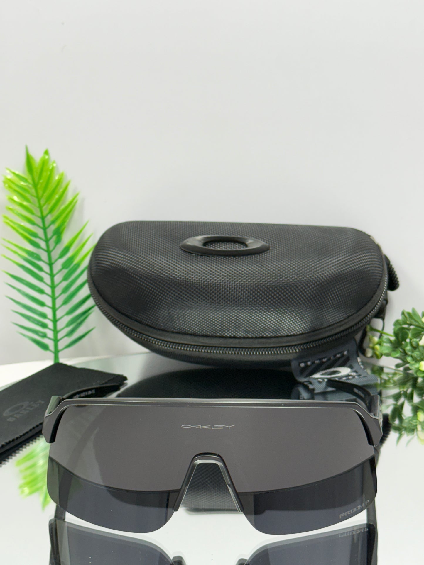 Oakley SURTO Lite Sports ( Black & Black )
