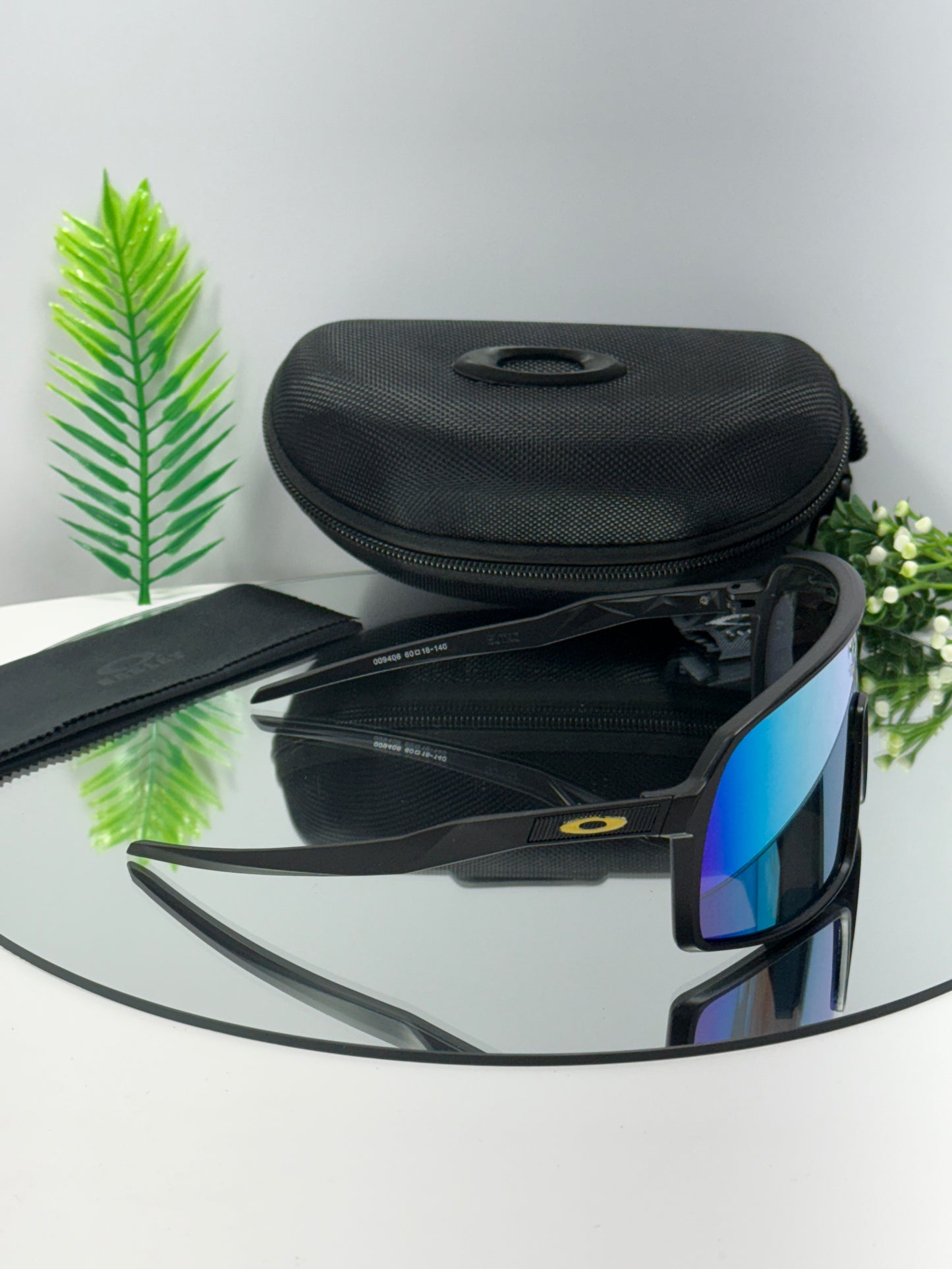Oakley SURTO Sports ( Yellow Mirror & Black )