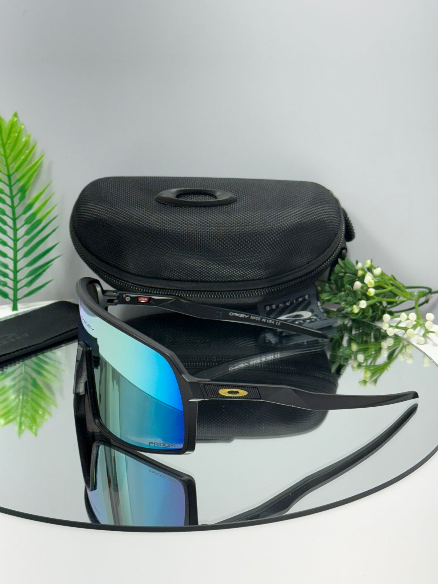 Oakley SURTO Sports ( Yellow Mirror & Black )