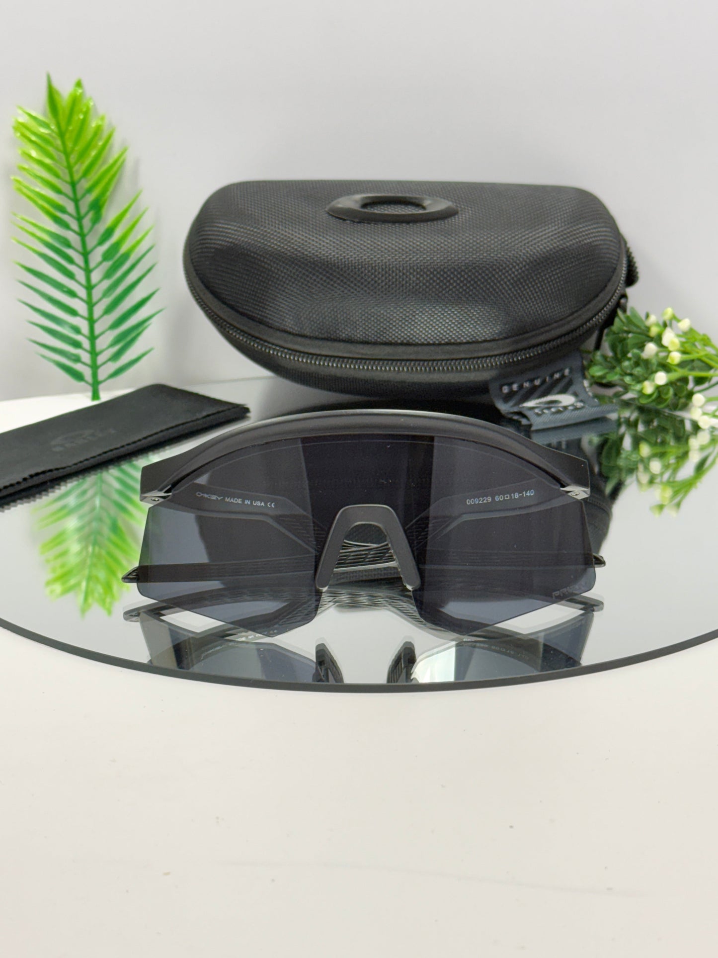 Oakley Hydra Sports ( Black & Black )
