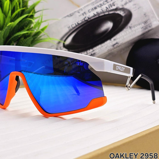 Oakley BXTR Metal Sports ( Blue metal  )