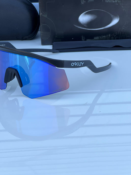Oakley Hydra sports  (Blue & Black)🕶️