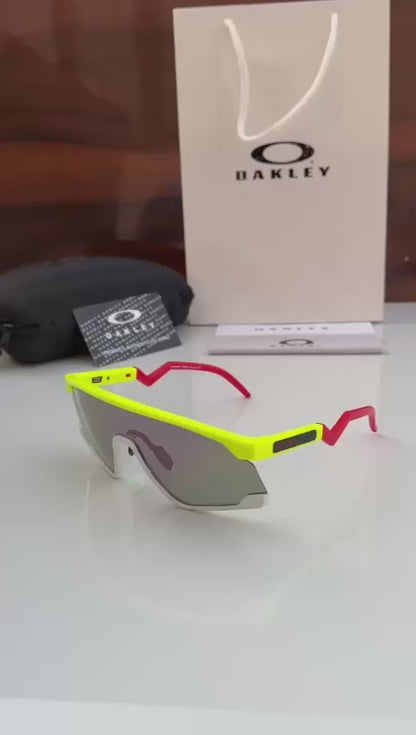 Oakley Bxtr Sports (yellow )